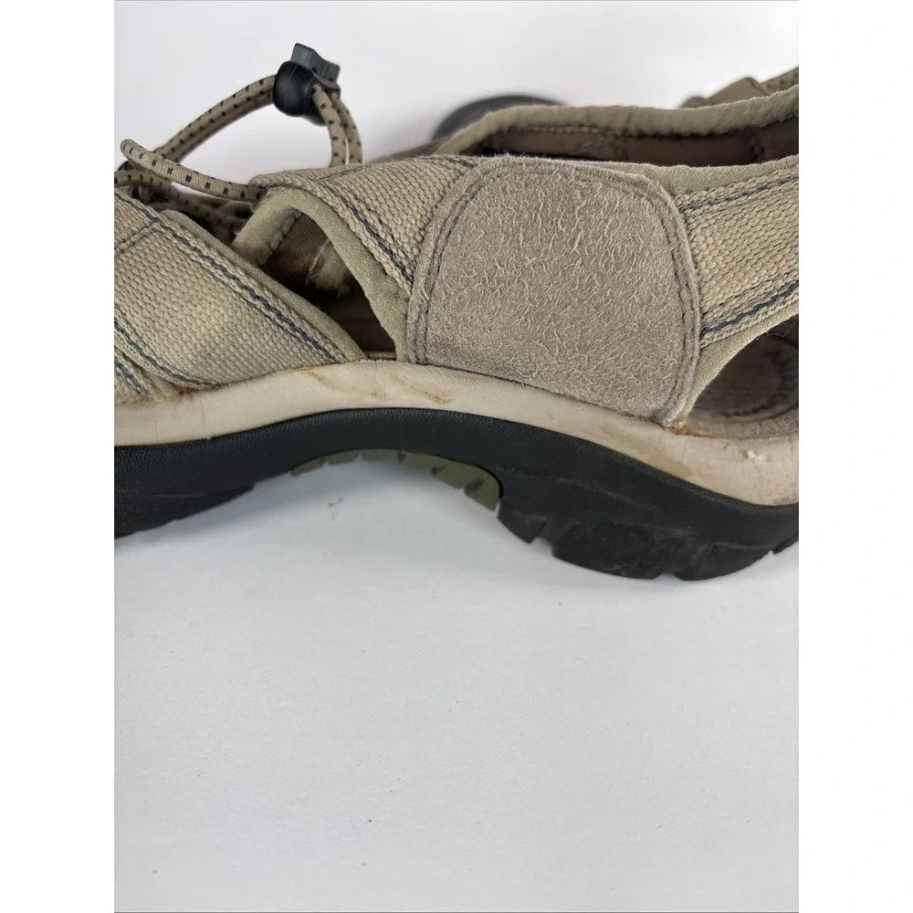 Keen Newport H2 Sandals Mens Size 11 Water Hiking Hybrid Gorpcore Slip On